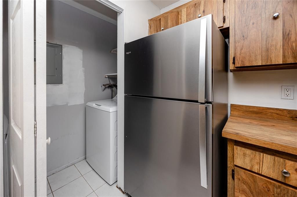 For Sale: $171,000 (2 beds, 1 baths, 752 Square Feet)