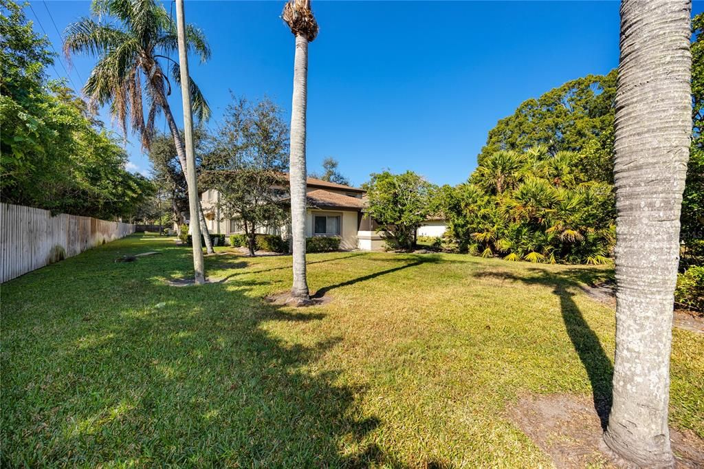 For Sale: $171,000 (2 beds, 1 baths, 752 Square Feet)