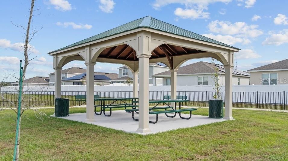 Active With Contract: $267,499 (3 beds, 2 baths, 1835 Square Feet)