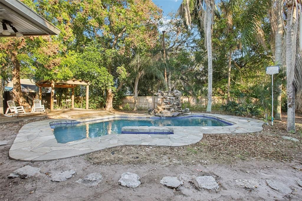 En Venta: $469,000 (3 camas, 2 baños, 2192 Pies cuadrados)