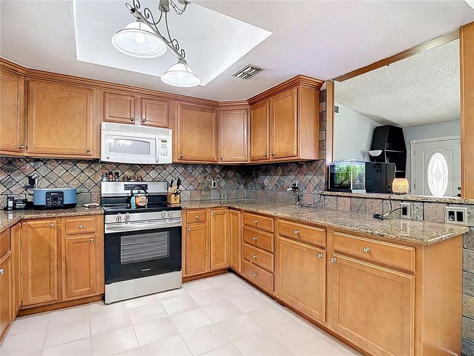 For Sale: $259,900 (3 beds, 1 baths, 1336 Square Feet)