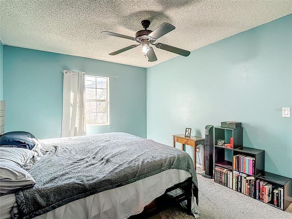 For Sale: $259,900 (3 beds, 1 baths, 1336 Square Feet)