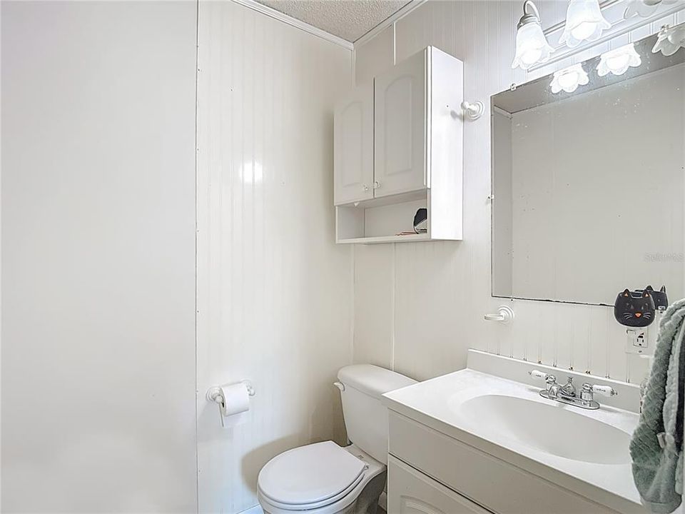 For Sale: $259,900 (3 beds, 1 baths, 1336 Square Feet)