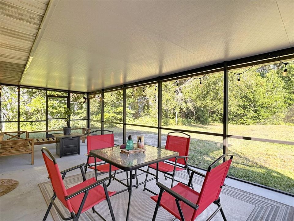 For Sale: $259,900 (3 beds, 1 baths, 1336 Square Feet)