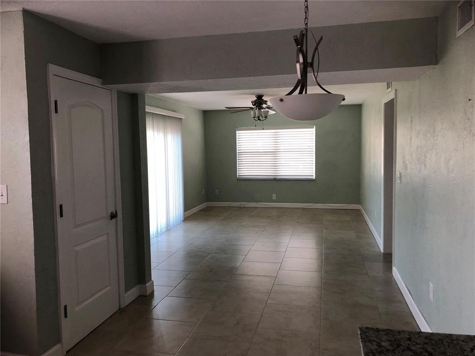 For Rent: $1,750 (2 beds, 1 baths, 650 Square Feet)