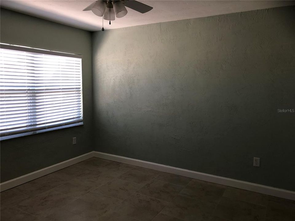 For Rent: $1,750 (2 beds, 1 baths, 650 Square Feet)