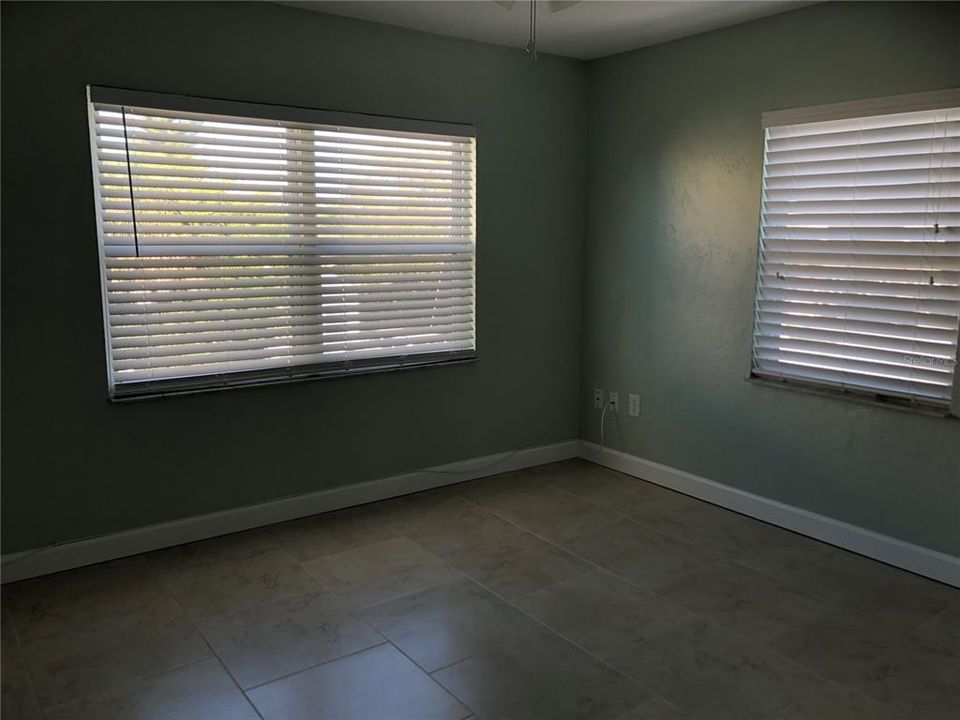 For Rent: $1,750 (2 beds, 1 baths, 650 Square Feet)