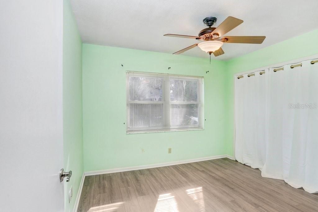 待售: $435,000 (4 贝兹, 2 浴室, 2021 平方英尺)