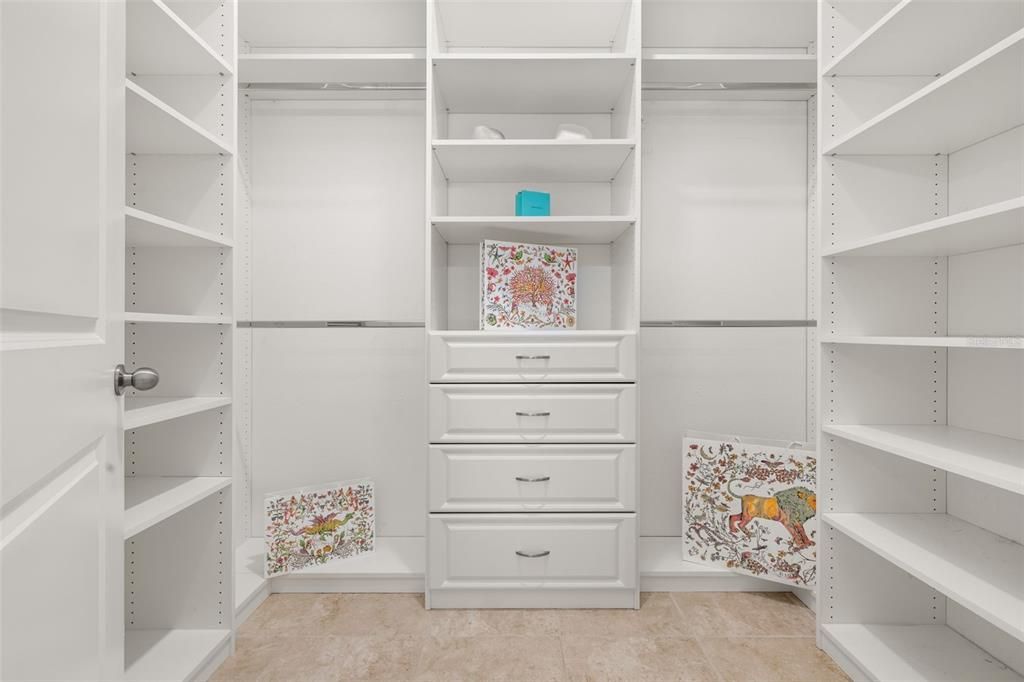 На продажу: $349,990 (2 спален, 2 ванн, 1437 Квадратных фут)