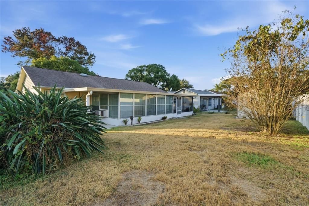 На продажу: $235,000 (2 спален, 2 ванн, 969 Квадратных фут)