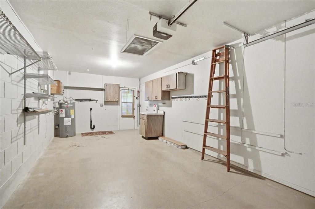 На продажу: $235,000 (2 спален, 2 ванн, 969 Квадратных фут)