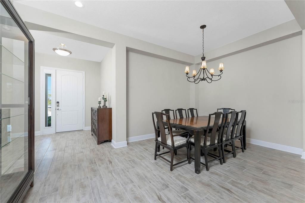 For Sale: $575,000 (3 beds, 2 baths, 2236 Square Feet)