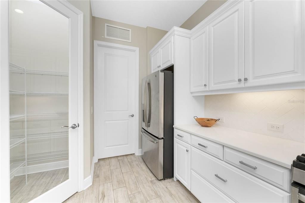 For Sale: $575,000 (3 beds, 2 baths, 2236 Square Feet)