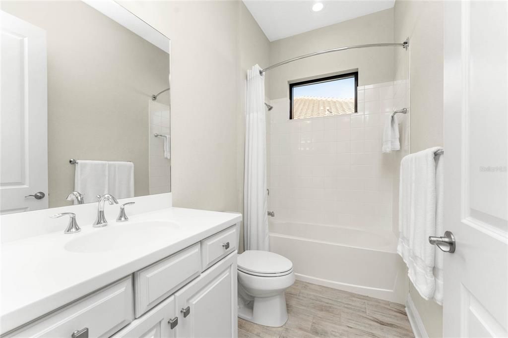 For Sale: $575,000 (3 beds, 2 baths, 2236 Square Feet)