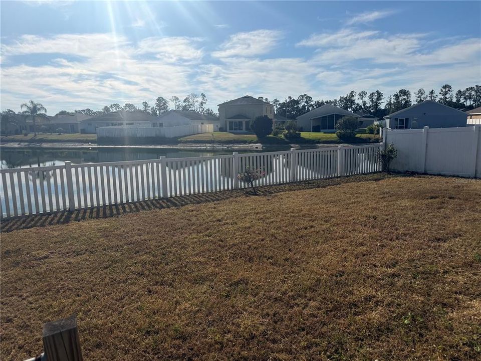 En Venta: $290,000 (4 camas, 2 baños, 1749 Pies cuadrados)