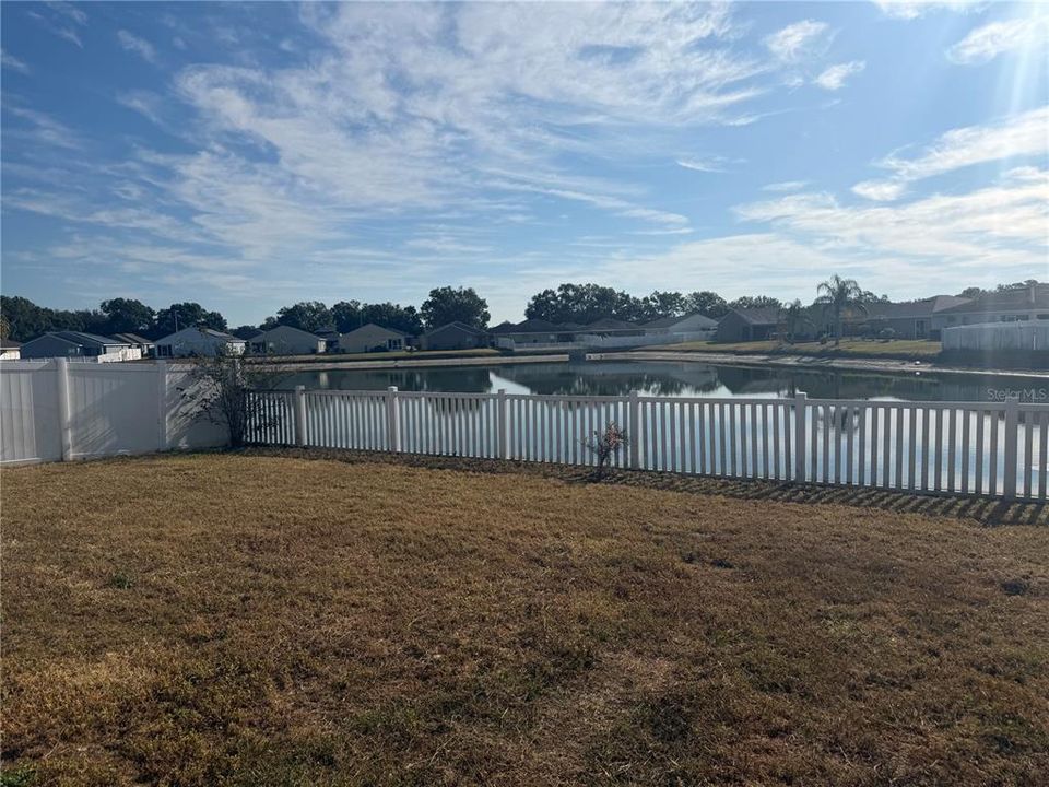 En Venta: $290,000 (4 camas, 2 baños, 1749 Pies cuadrados)