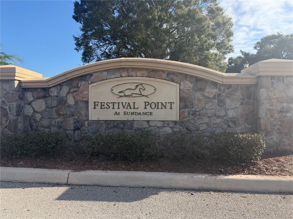 En Venta: $290,000 (4 camas, 2 baños, 1749 Pies cuadrados)