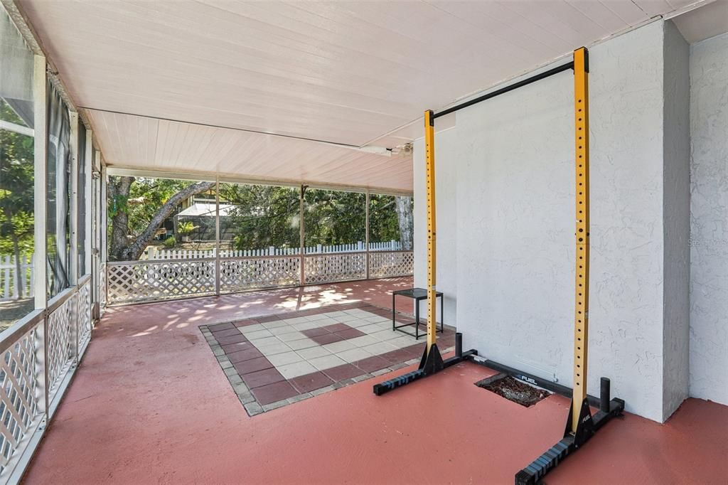 На продажу: $550,000 (4 спален, 2 ванн, 1968 Квадратных фут)