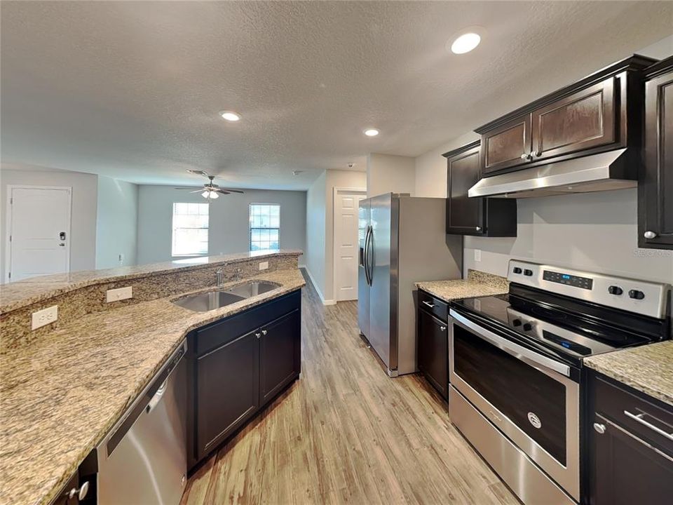 For Rent: $1,849 (3 beds, 2 baths, 1463 Square Feet)