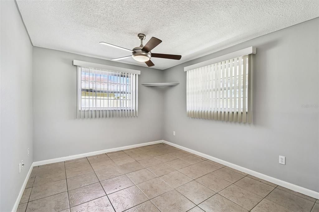 For Sale: $389,900 (3 beds, 2 baths, 1158 Square Feet)