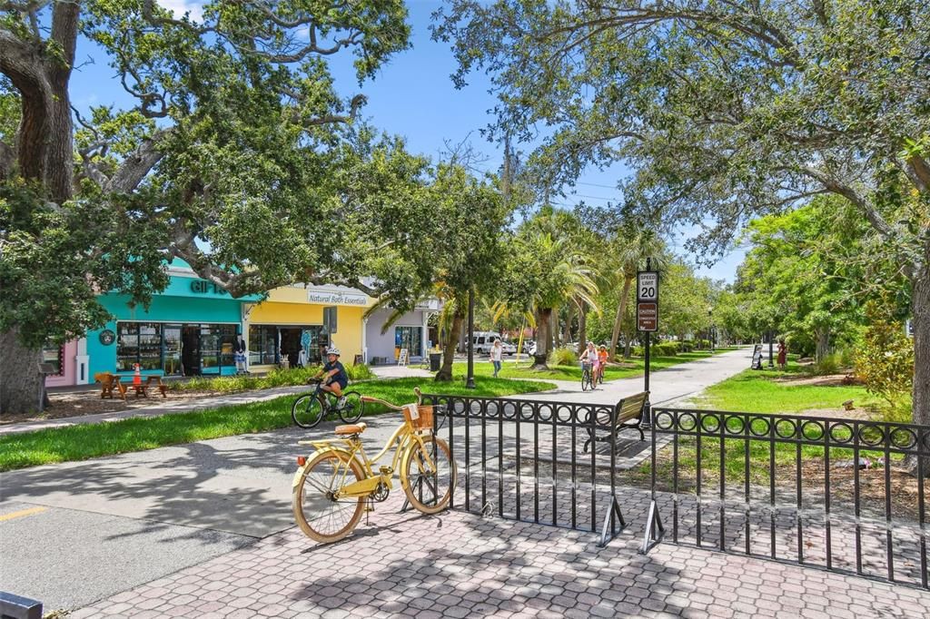 For Sale: $389,900 (3 beds, 2 baths, 1158 Square Feet)