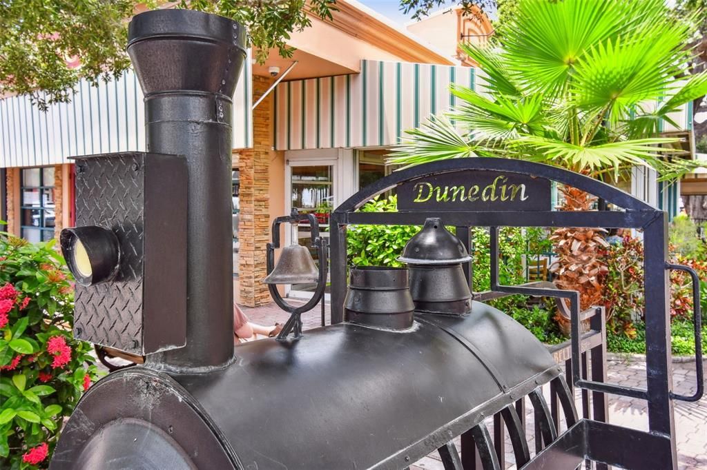 For Sale: $389,900 (3 beds, 2 baths, 1158 Square Feet)