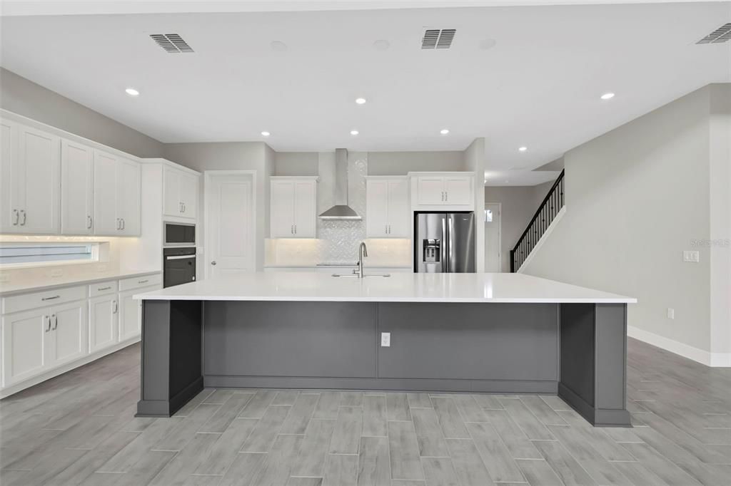 Active With Contract: $810,000 (4 beds, 4 baths, 3191 Square Feet)