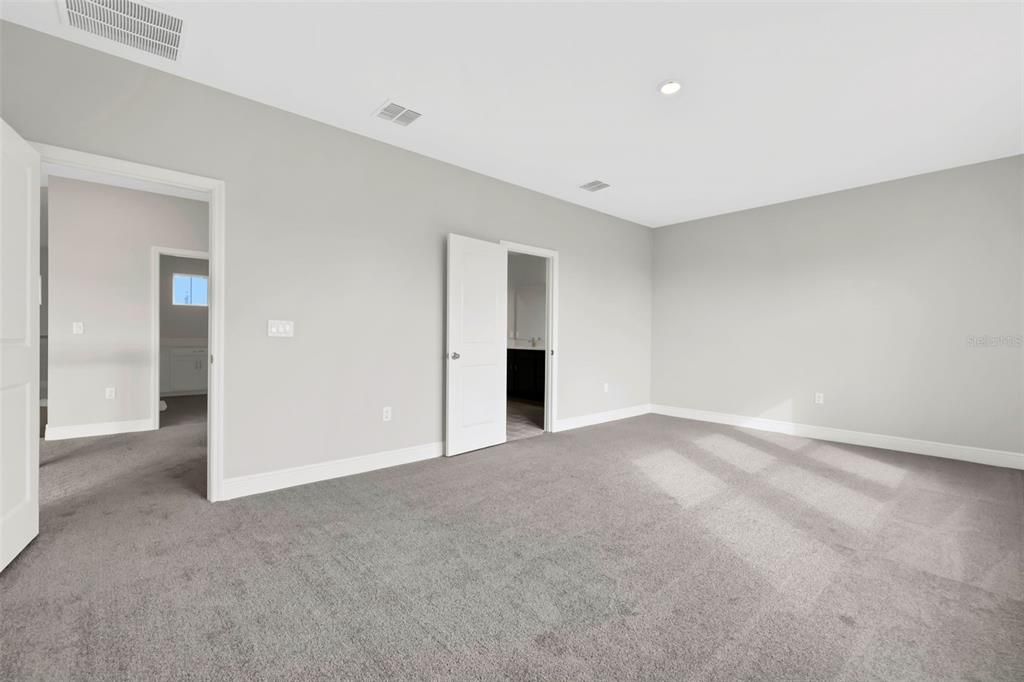 Active With Contract: $810,000 (4 beds, 4 baths, 3191 Square Feet)