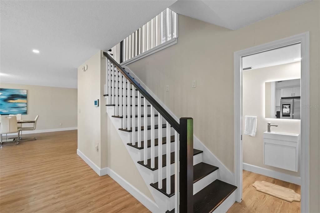 待售: $1,499,999 (4 贝兹, 3 浴室, 2530 平方英尺)