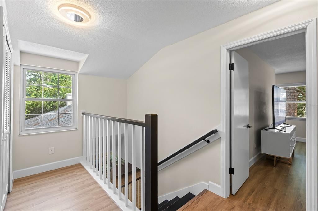 待售: $1,499,999 (4 贝兹, 3 浴室, 2530 平方英尺)