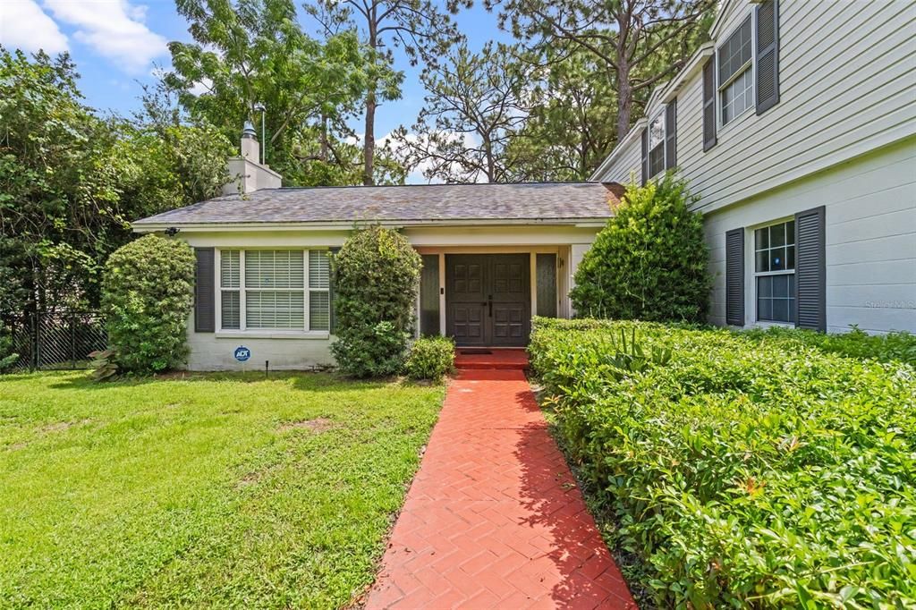 待售: $1,499,999 (4 贝兹, 3 浴室, 2530 平方英尺)