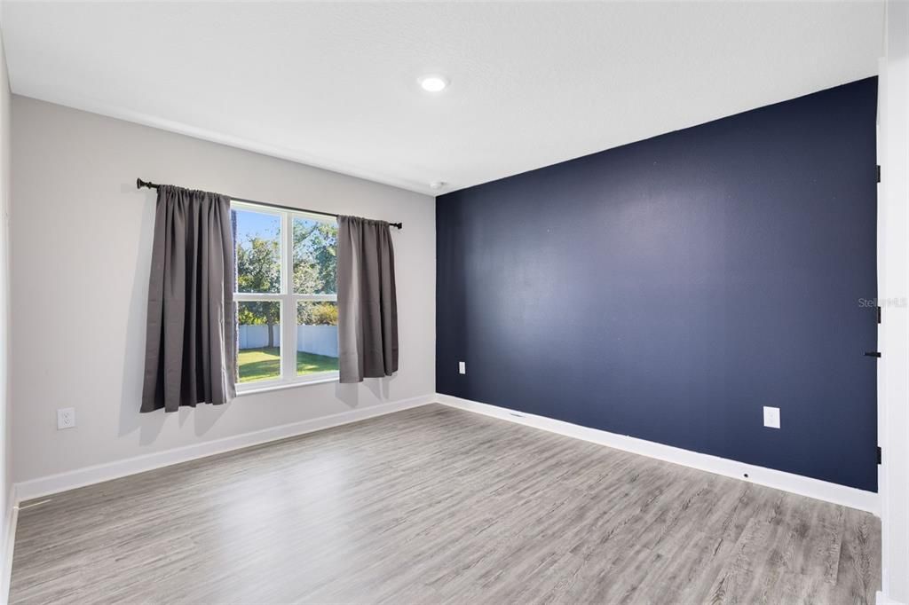 На продажу: $569,900 (3 спален, 2 ванн, 1918 Квадратных фут)