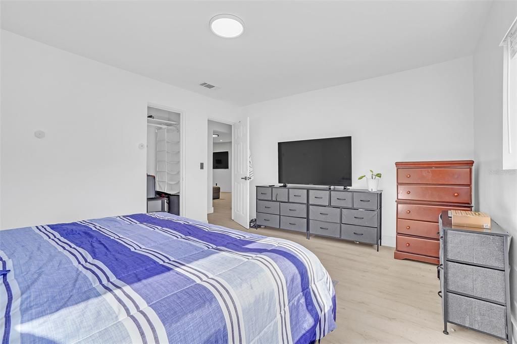 待售: $650,000 (3 贝兹, 2 浴室, 2312 平方英尺)