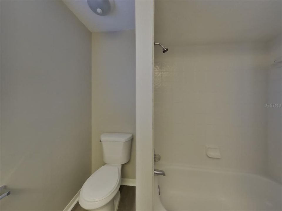 For Rent: $1,889 (3 beds, 2 baths, 1684 Square Feet)