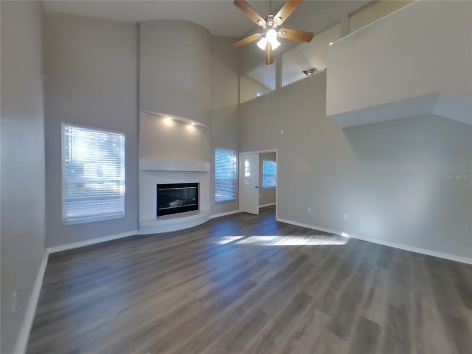 For Rent: $1,889 (3 beds, 2 baths, 1684 Square Feet)