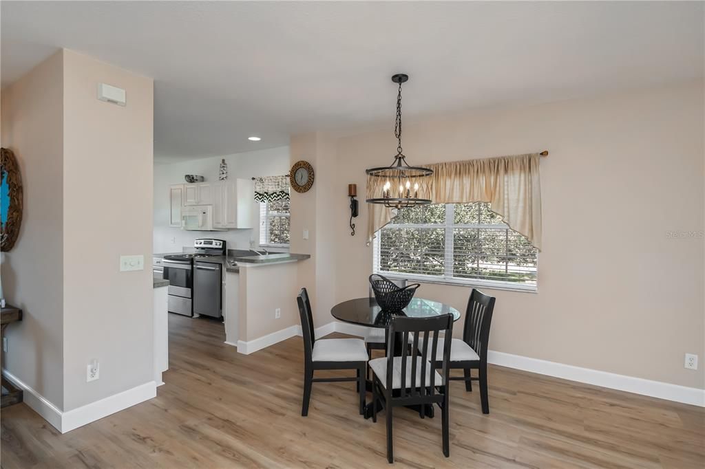 For Sale: $174,900 (3 beds, 2 baths, 1293 Square Feet)