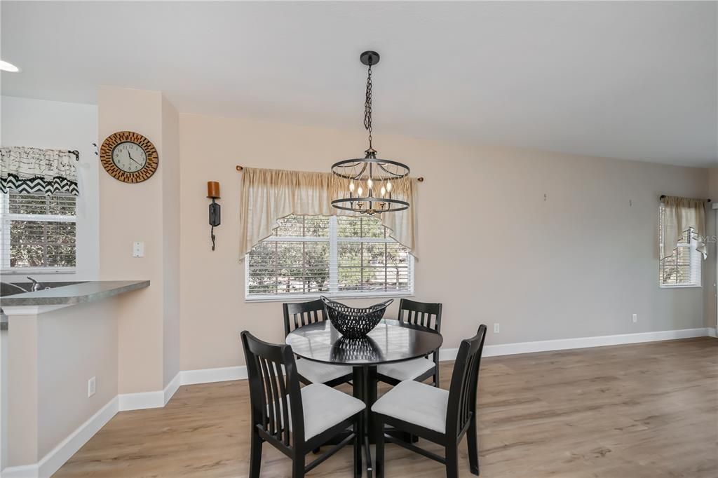 For Sale: $174,900 (3 beds, 2 baths, 1293 Square Feet)