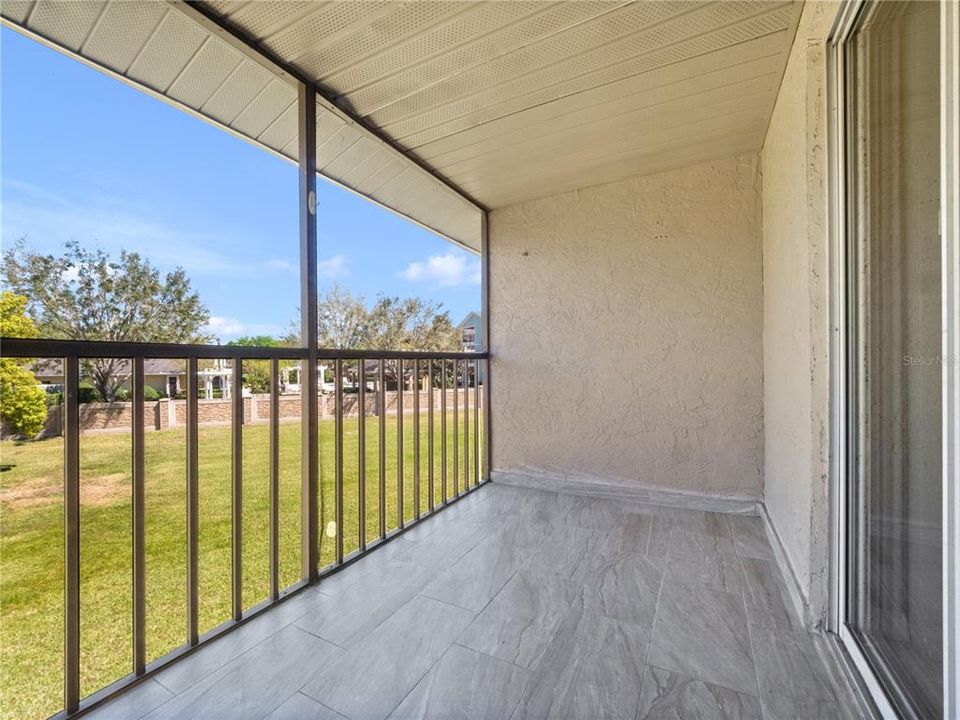 Activo con contrato: $190,000 (2 camas, 2 baños, 876 Pies cuadrados)