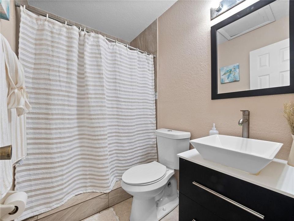 Activo con contrato: $190,000 (2 camas, 2 baños, 876 Pies cuadrados)