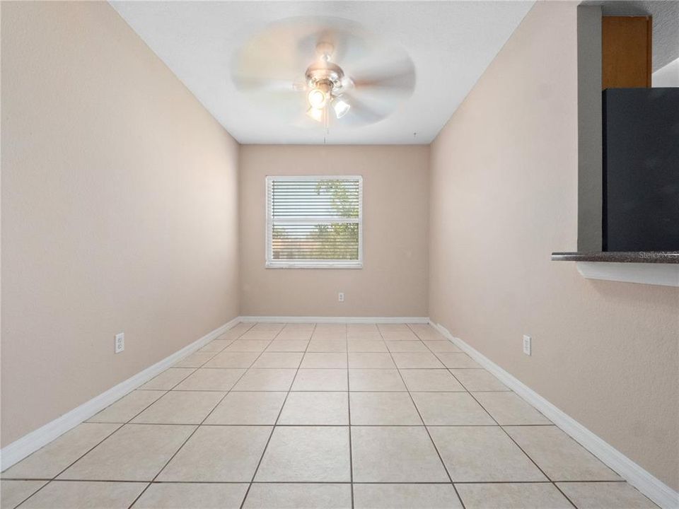 Activo con contrato: $190,000 (2 camas, 2 baños, 876 Pies cuadrados)