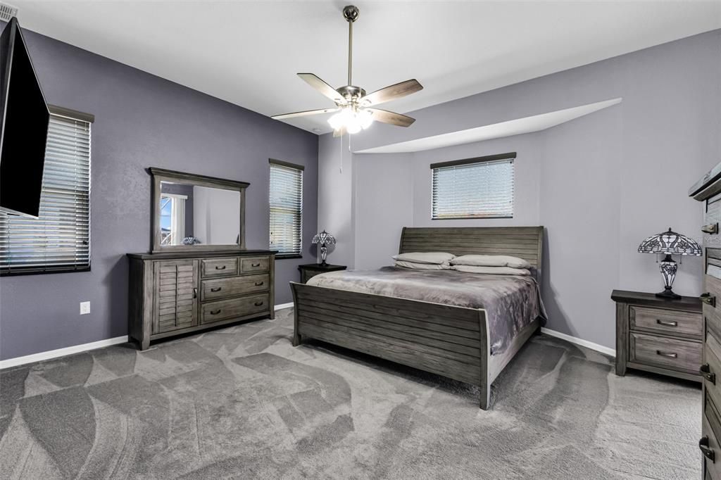 На продажу: $449,900 (3 спален, 2 ванн, 2223 Квадратных фут)