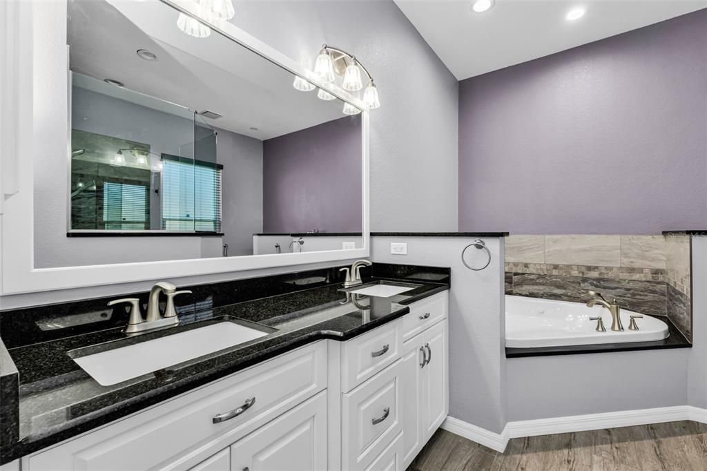 На продажу: $449,900 (3 спален, 2 ванн, 2223 Квадратных фут)