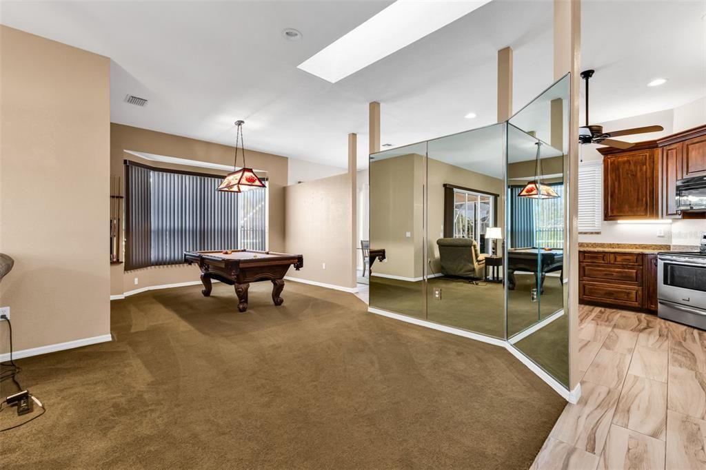 На продажу: $449,900 (3 спален, 2 ванн, 2223 Квадратных фут)