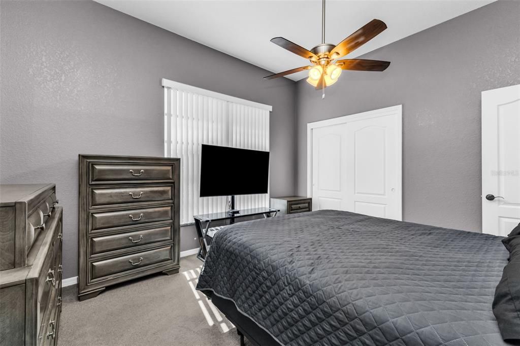 На продажу: $449,900 (3 спален, 2 ванн, 2223 Квадратных фут)