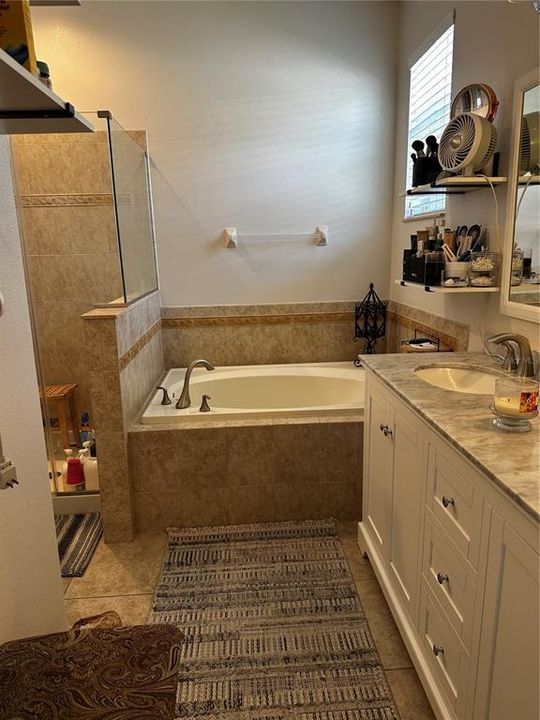 En Venta: $369,000 (3 camas, 2 baños, 1693 Pies cuadrados)