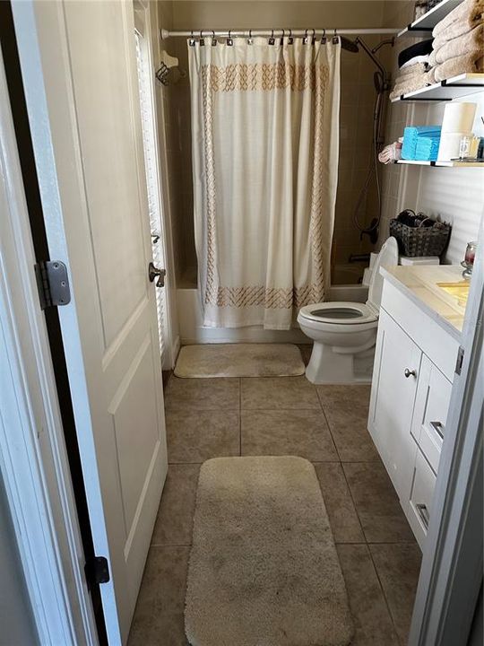 En Venta: $369,000 (3 camas, 2 baños, 1693 Pies cuadrados)