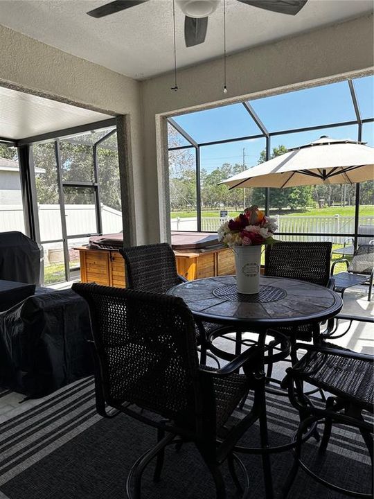 En Venta: $369,000 (3 camas, 2 baños, 1693 Pies cuadrados)