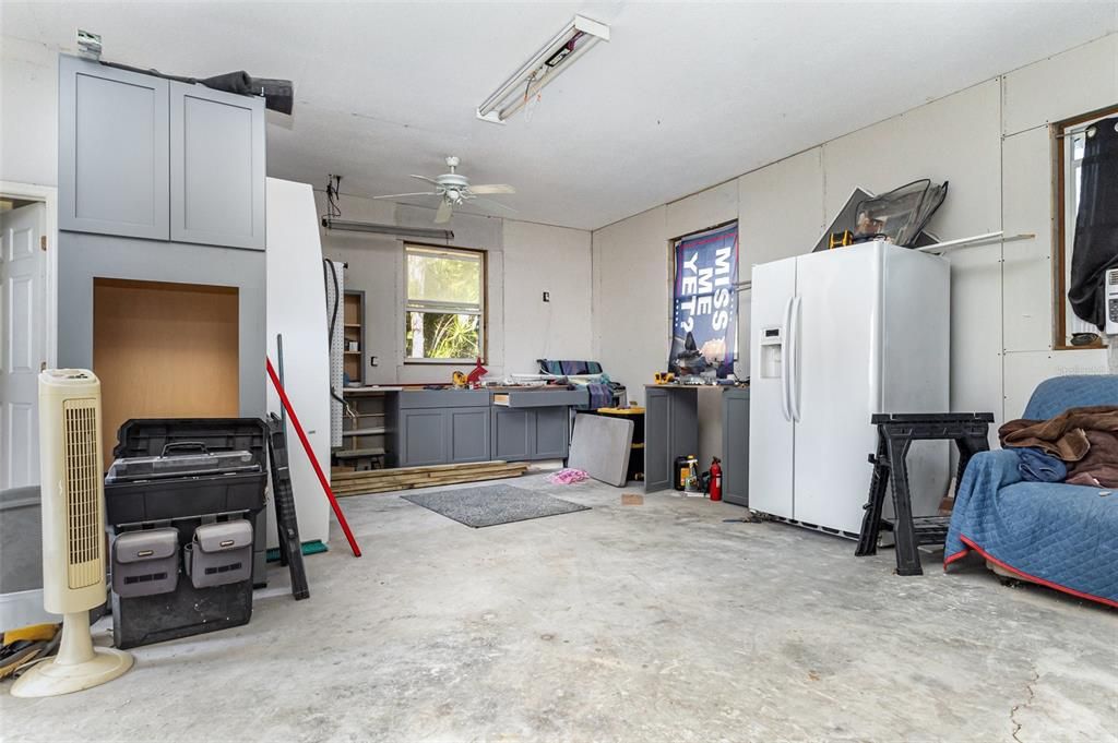 待售: $307,000 (3 贝兹, 2 浴室, 2004 平方英尺)