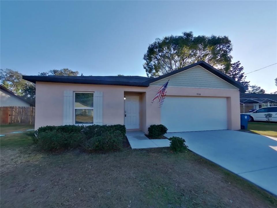 В аренду: $2,039 (4 спален, 2 ванн, 1400 Квадратных фут)