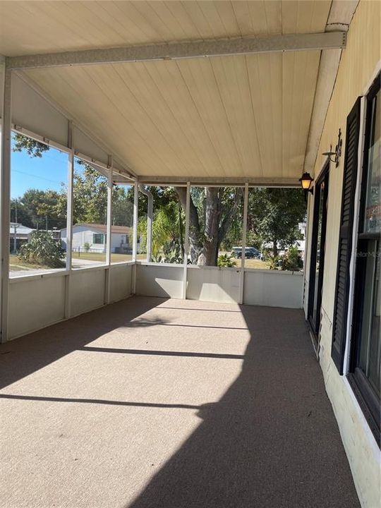 For Sale: $159,900 (2 beds, 2 baths, 1104 Square Feet)